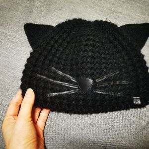 Karl Lagerfeld CHOUPETTE BEANIE